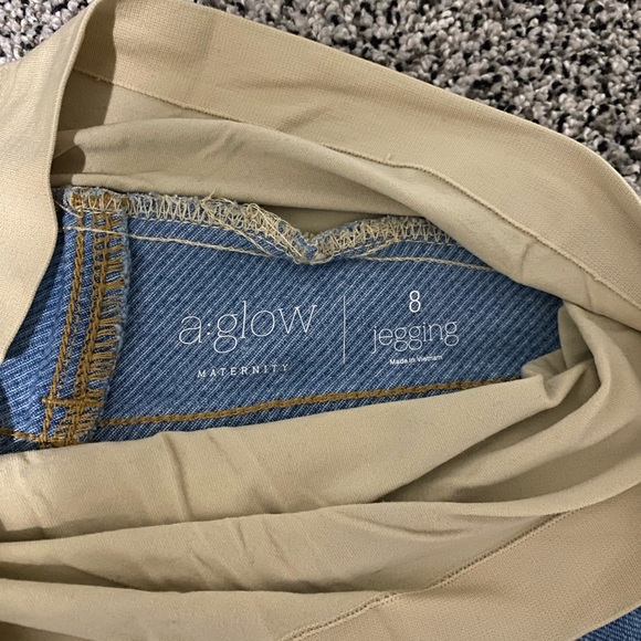 Distressed Maternity Denim Leggings - Picture 3 of 5